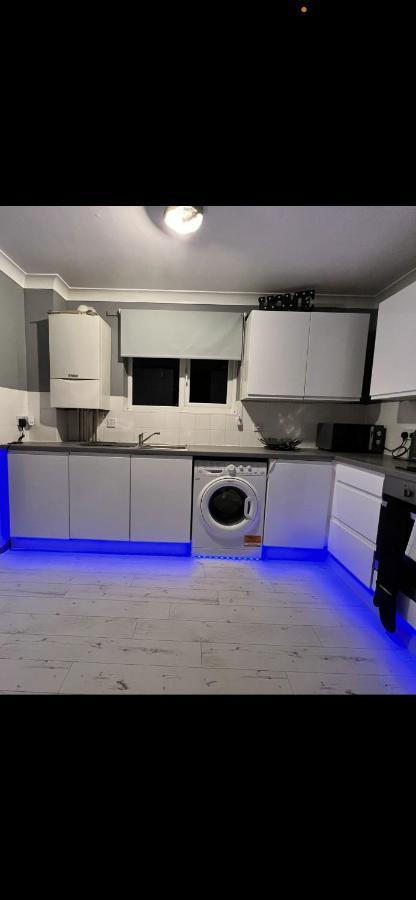 Lovely, Two Bedroom Apartment Central Location ลอนดอน ภายนอก รูปภาพ