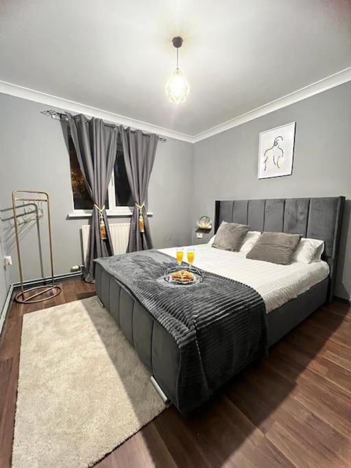 Lovely, Two Bedroom Apartment Central Location ลอนดอน ภายนอก รูปภาพ